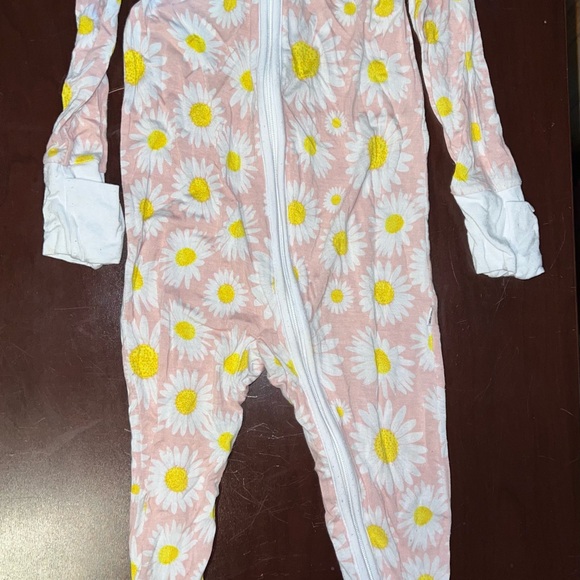 Little Sleepies 6-12 month bundle - Picture 6 of 10